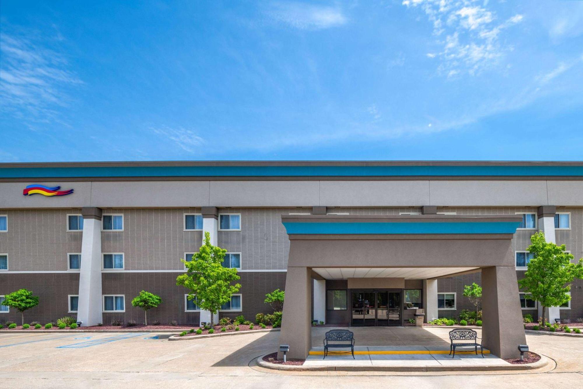 Baymont By Wyndham Mt. Pleasant Ξενοδοχείο Mount Pleasant Εξωτερικό φωτογραφία